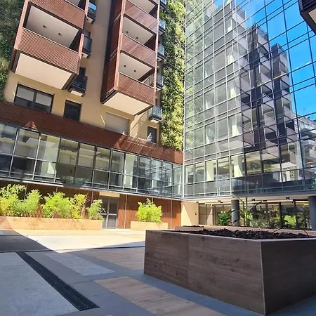 Trastevere Rome's Heart Charming 1 *