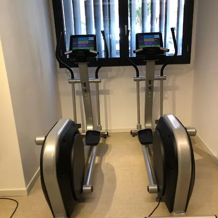 Trastevere Rome's Heart Charming 1 *